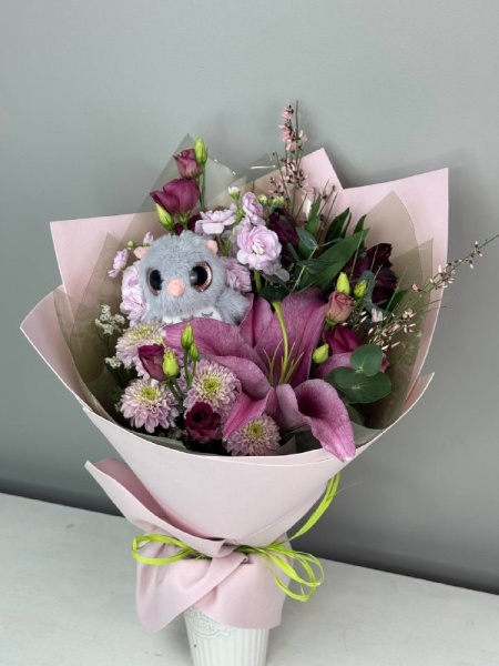 Букет с совушкой лилией и хризантемой  (1)