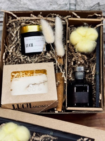 Подарочный набор ароматов (свеча,саше,Диффузор) №3 (3)