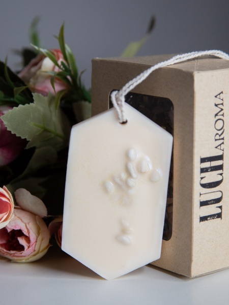 9aa5c242-4d75-4798-ac5a-00f404ef43f0