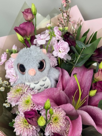 Букет с совушкой лилией и хризантемой  (2)