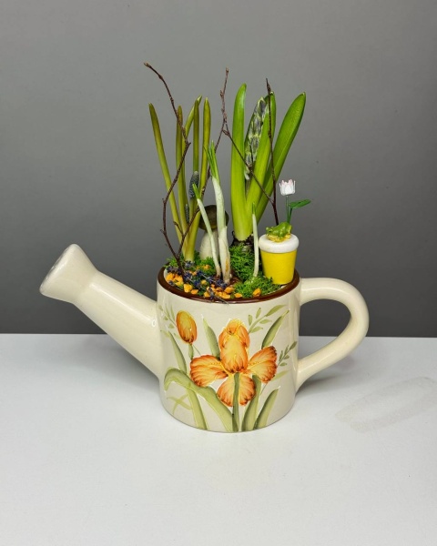 Композиция Лейка с гиацинтом, мускари, крокусом (1)